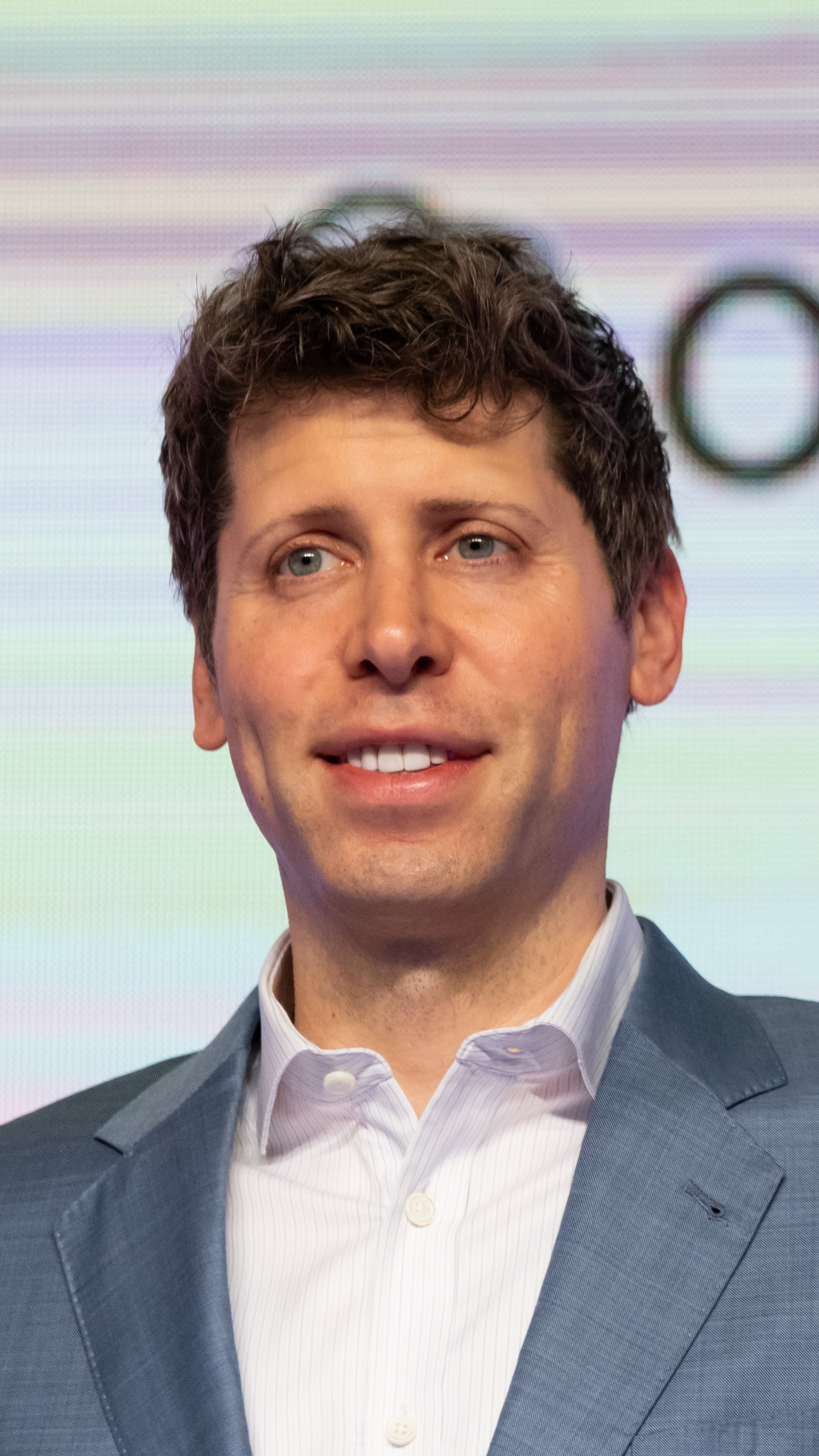 Thương vụ “khủng” 122 tỷ USD đưa OpenAI tiến gần mốc nghìn tỷ