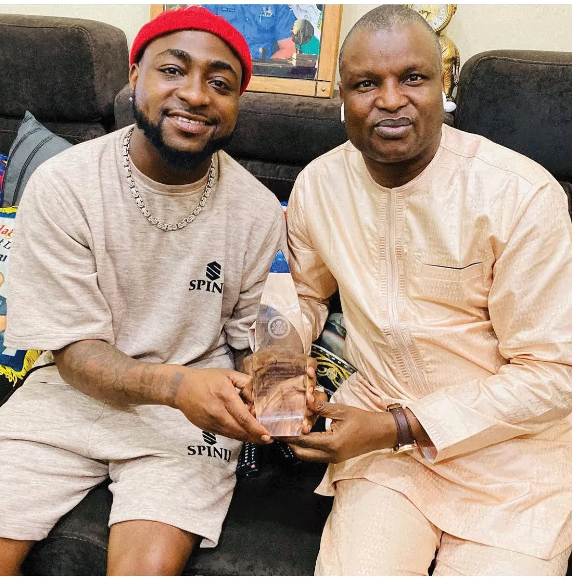 1022p_feat_nigeria_05