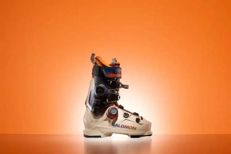 Giày trượt tuyết S/Pro Supra Dual Boa mới của Salomon
Hình ảnh: David Chow cho Bloomberg Businessweek