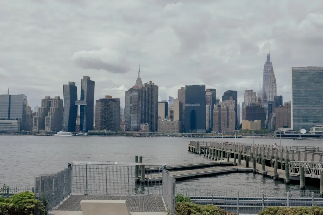 Lương 100 ngàn đô la Mỹ ở New York cũng chỉ như 36 ngàn