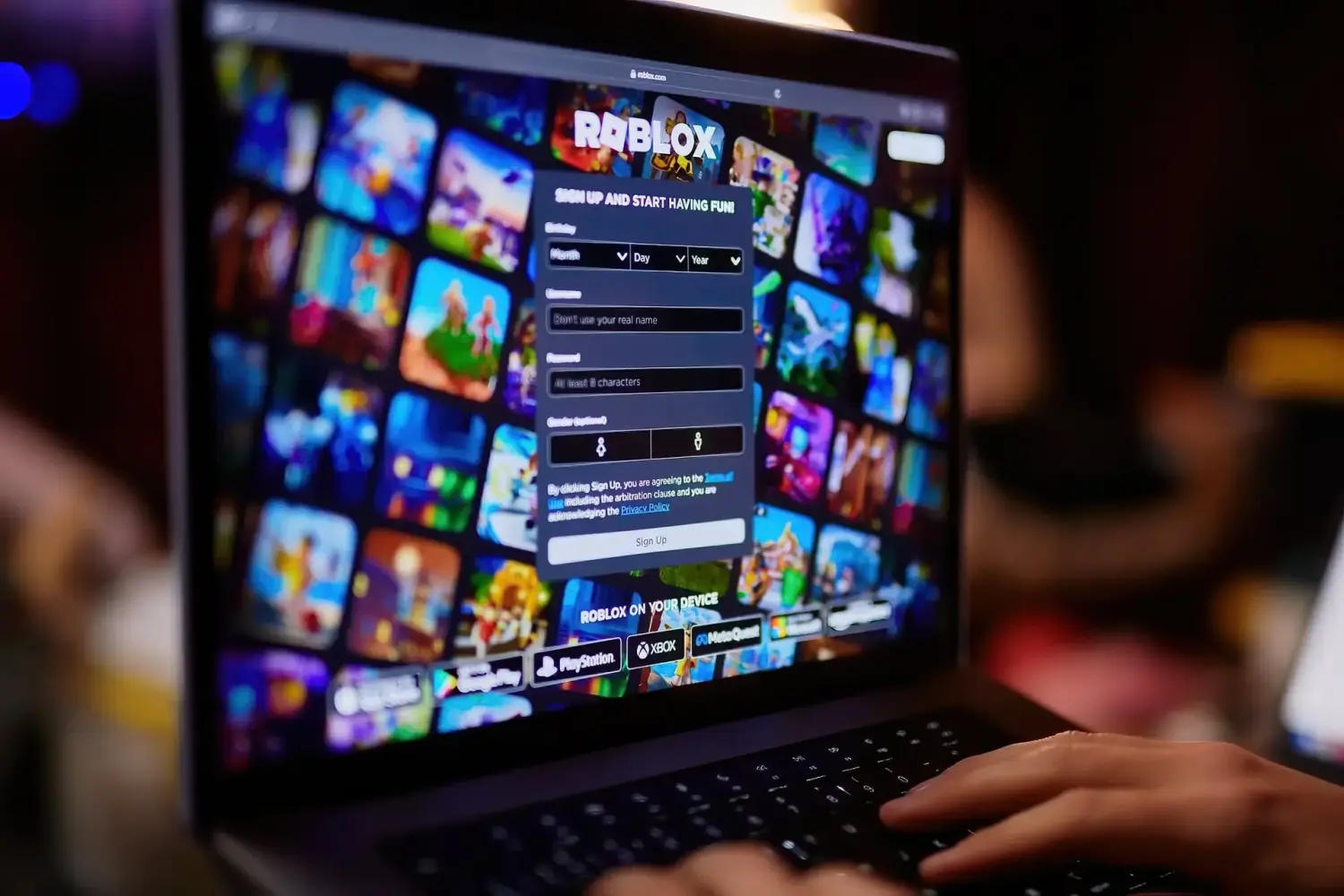 Roblox, Discord bị điều tra vì lo ngại an toàn trẻ em