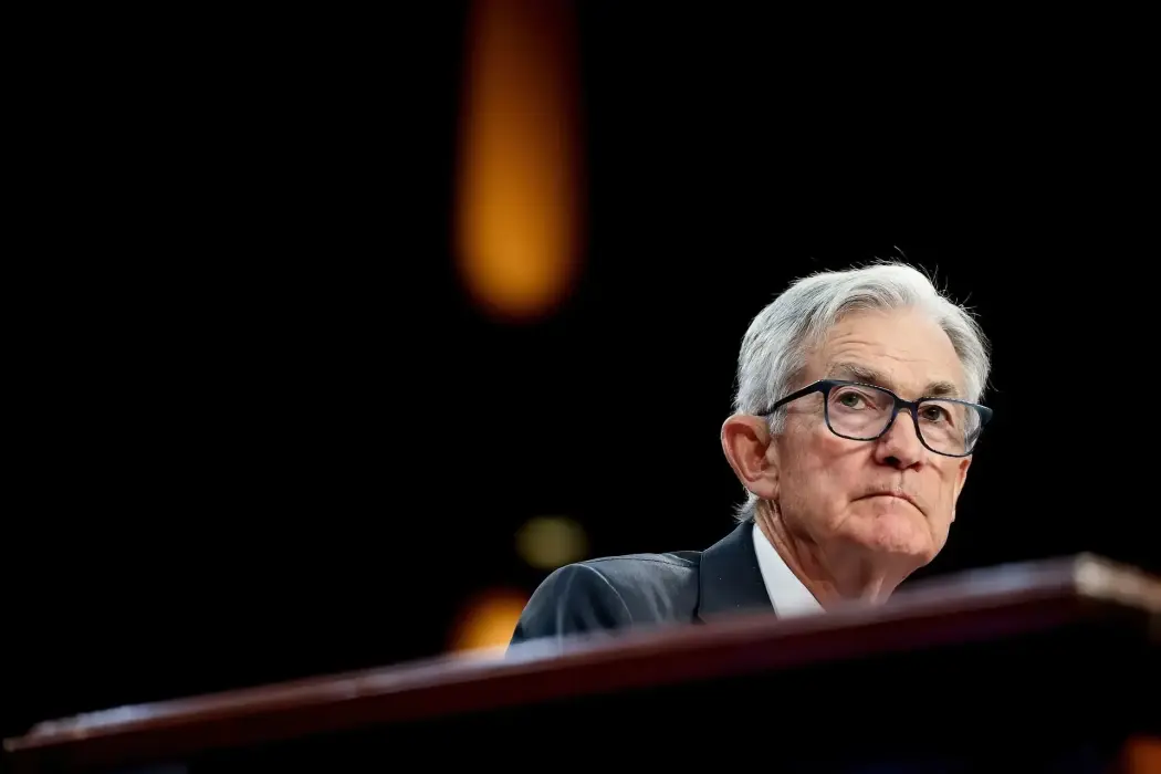 Cố vấn kinh tế của Trump lên kế hoạch đối thoại thường xuyên với Chủ tịch Fed Powell
