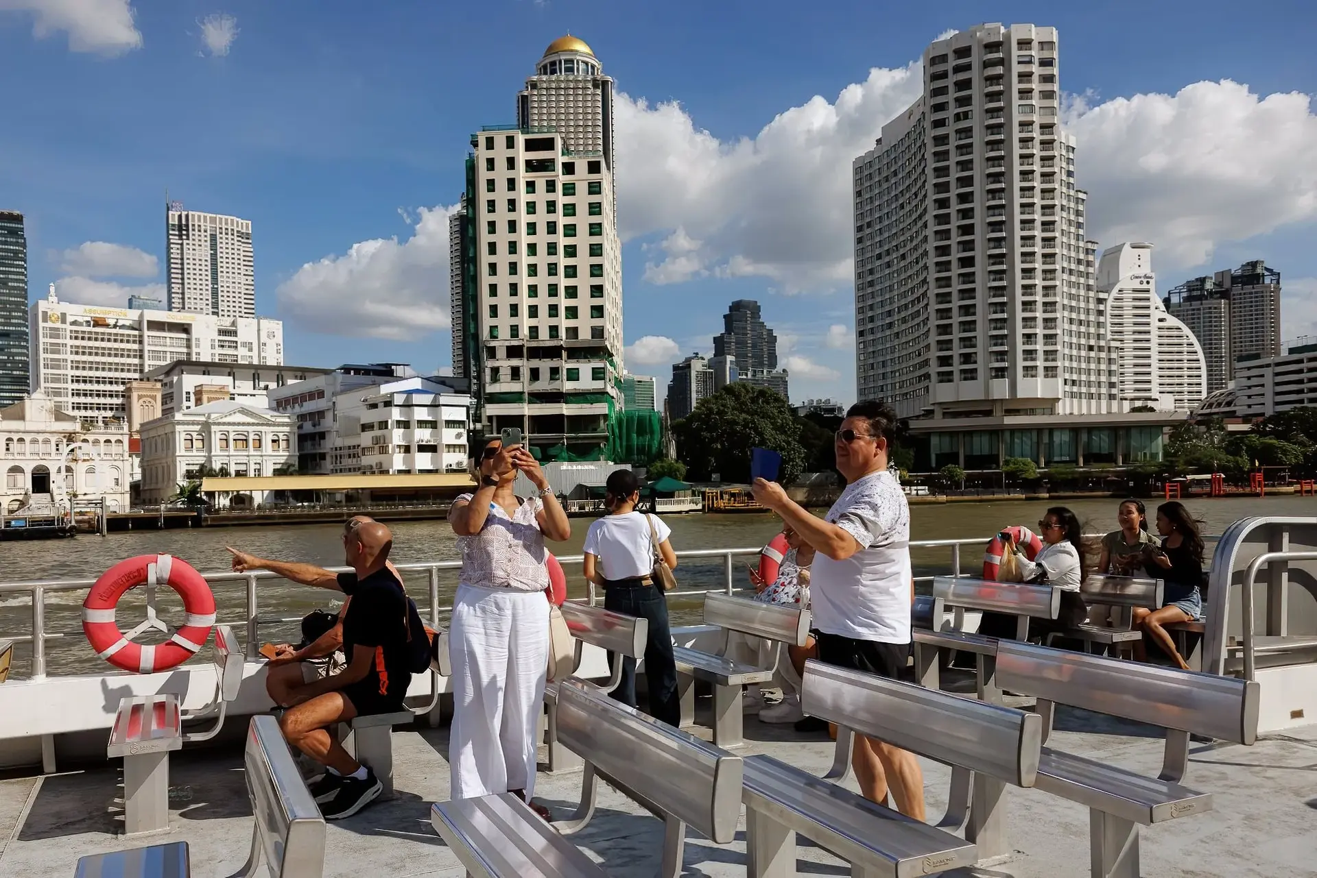 Hai người bản địa chia sẻ về lịch trình một ngày hoàn hảo khám phá Bangkok