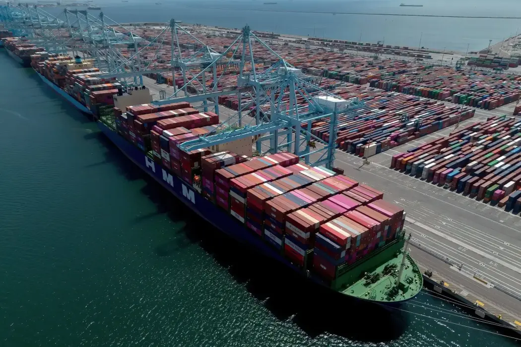 Ông Trump để ngỏ khả năng giảm thuế với Trung Quốc