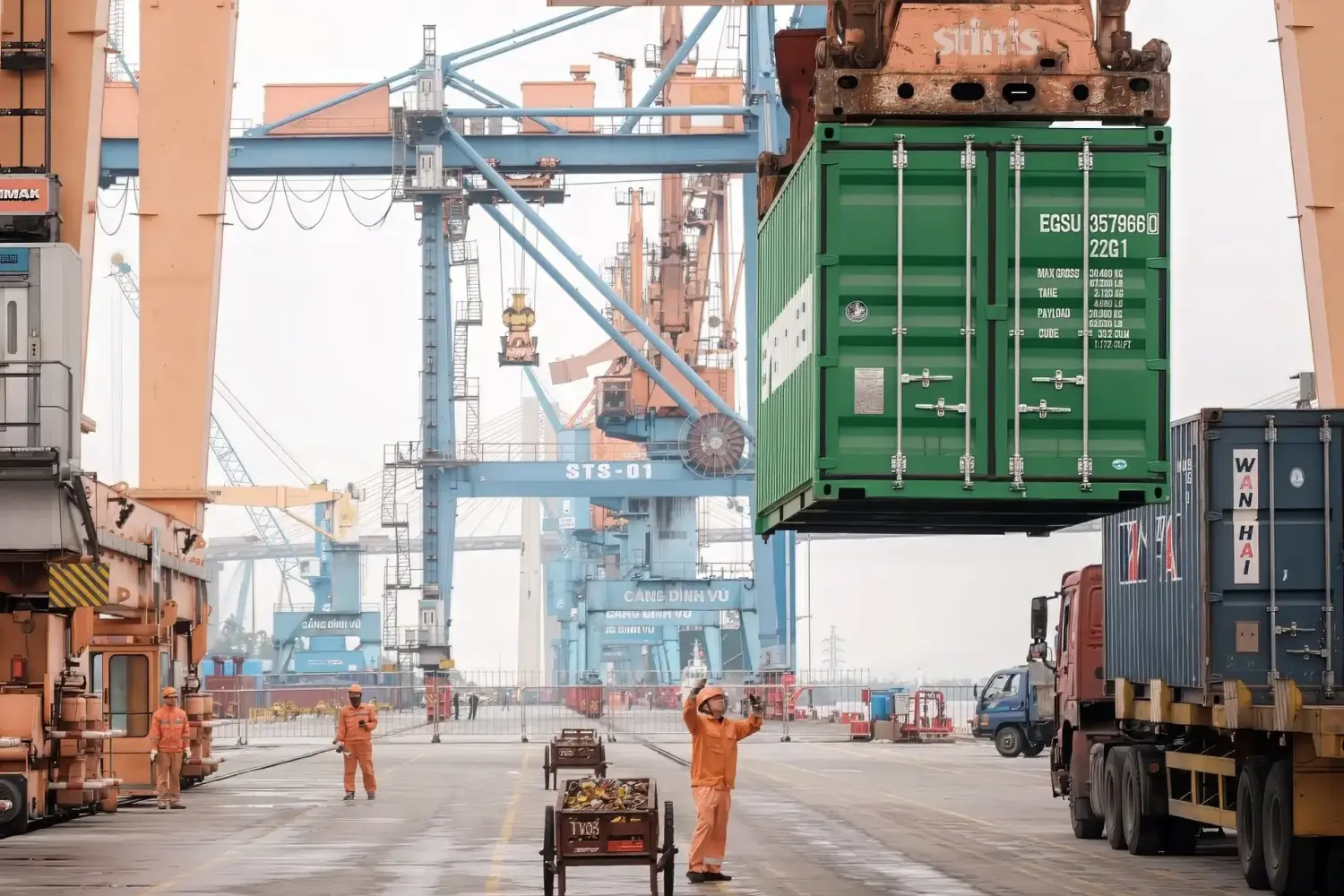 AmCham kêu gọi Mỹ loại bỏ rào cản hành chính tại Việt Nam