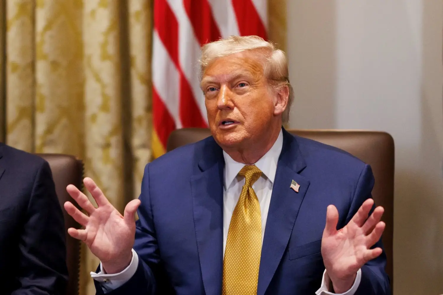 Donald Trump nói “sẽ không gia hạn nữa” và áp thuế từ ngày 1.8