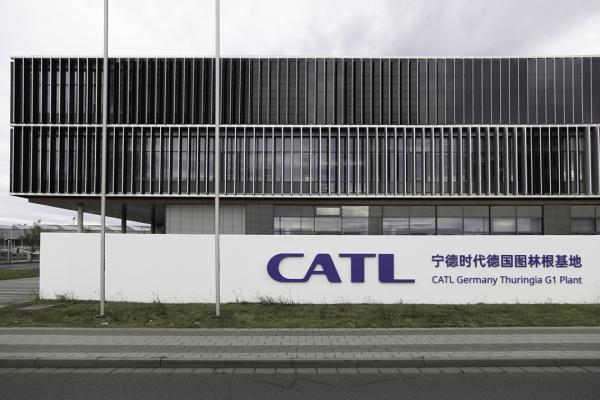 CATL tăng mạnh nhờ lợi nhuận vượt dự báo và mảng lưu trữ bùng nổ