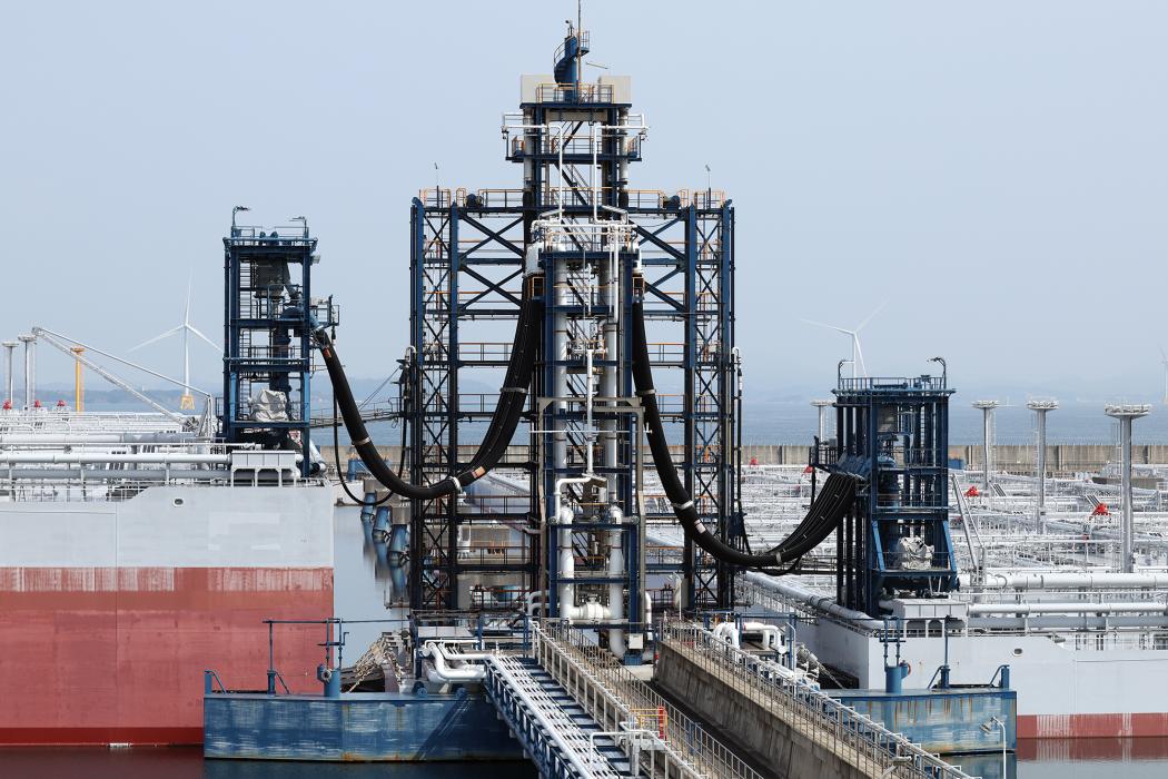 Cú sốc từ Hormuz: Sau 48 giờ nữa, nước Anh lấy gì để bay?