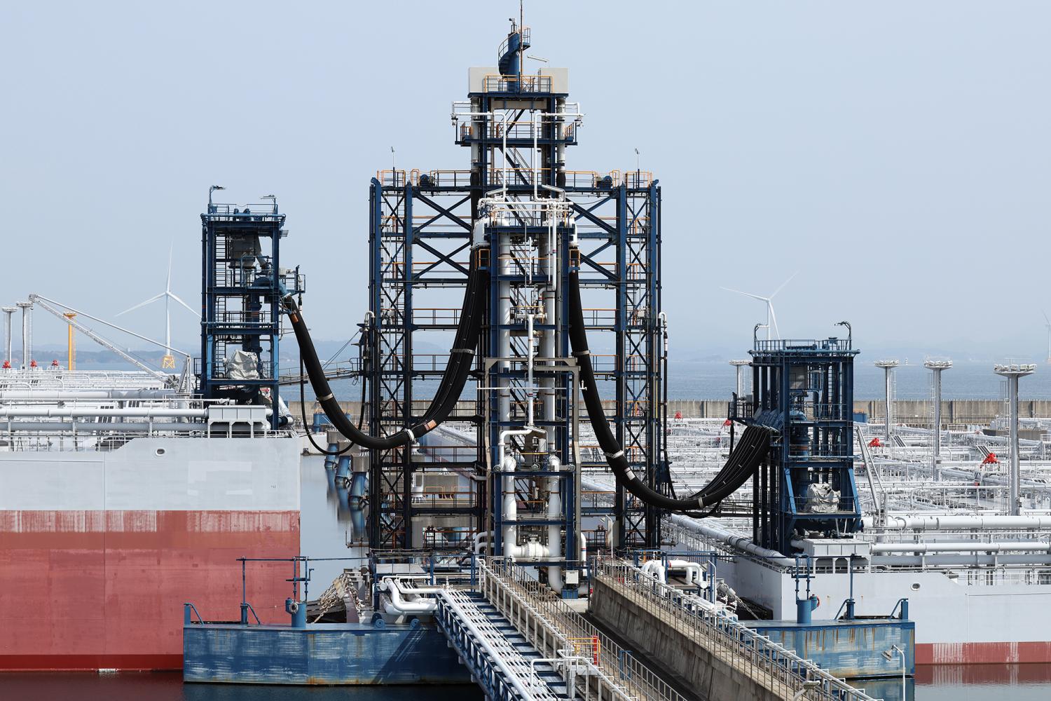 Cú sốc từ Hormuz: Sau 48 giờ nữa, nước Anh lấy gì để bay?