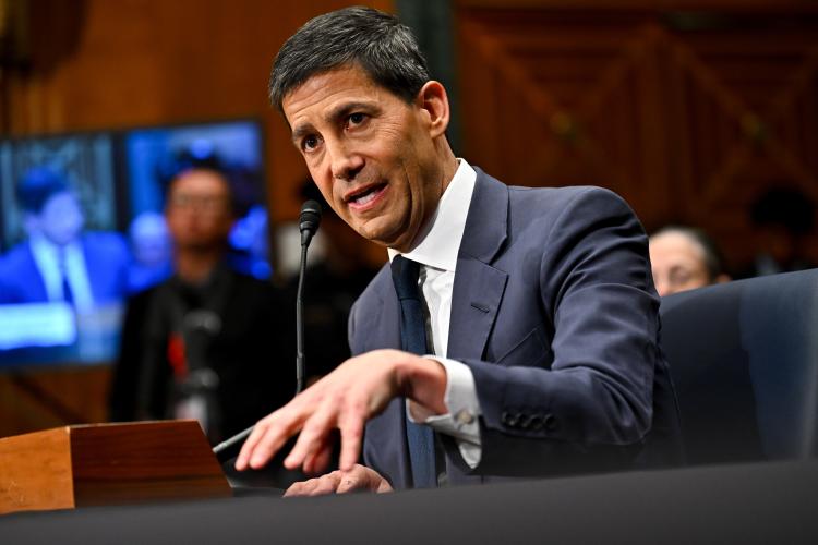Ông Kevin Warsh trong một buổi điều trần phê chuẩn tại Thượng viện ở Washington vào ngày 21 tháng 4. Hình ảnh: Graeme Sloan/Bloomberg