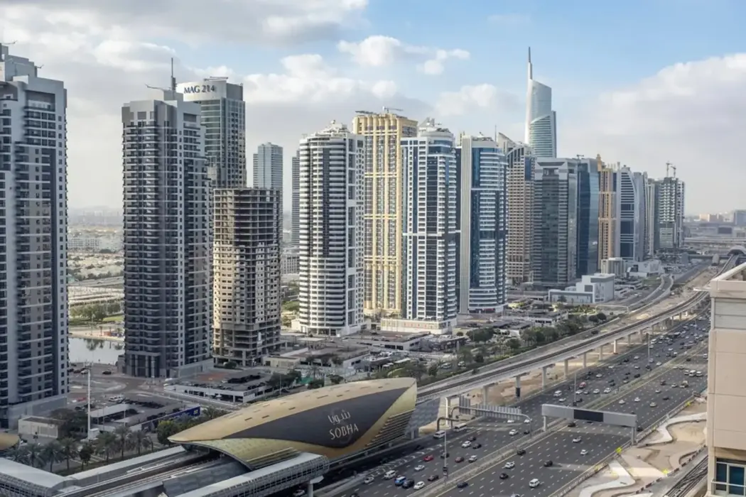 Giới siêu giàu tiếp tục đổ tiền vào Dubai và Abu Dhabi