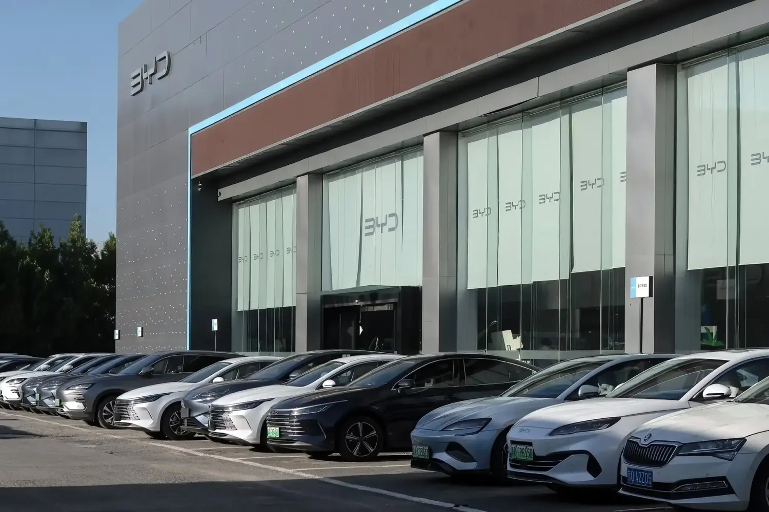 BYD dừng kế hoạch tự xây nhà máy tại Malaysia mà tìm đối tác lắp ráp