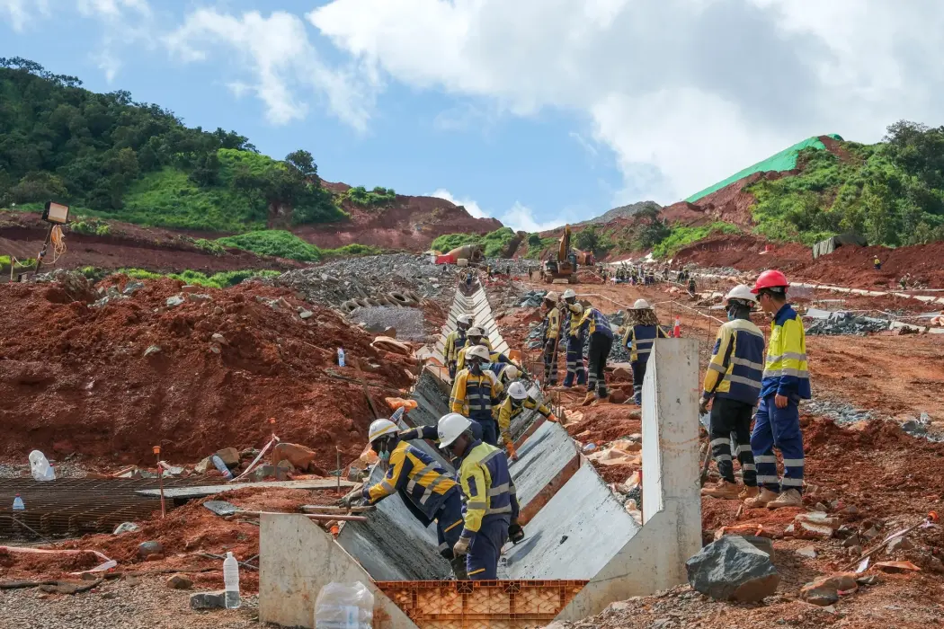 Mỏ sắt khổng lồ của Trung Quốc ở châu Phi có thể làm đảo lộn thị trường