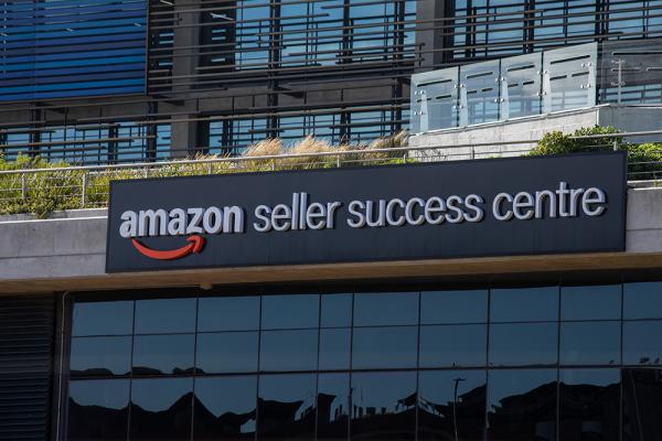 Zoox của Amazon triển khai dịch vụ robotaxi trả phí tại Las Vegas