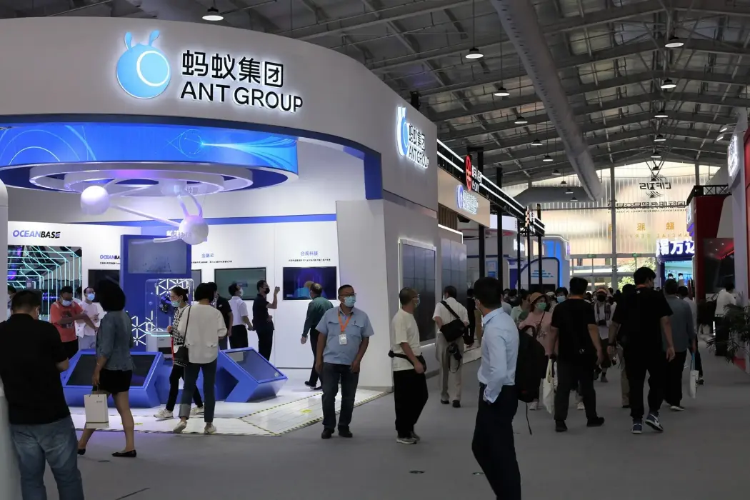 Công ty con của Ant đưa 8 tỉ USD tài sản năng lượng lên blockchain