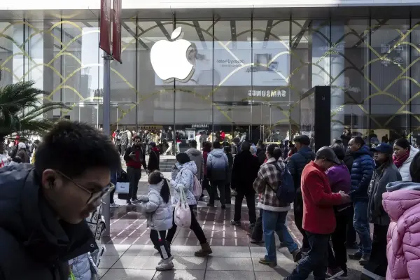 Apple lần đầu tiên đóng cửa một cửa hàng bán lẻ tại Trung Quốc
