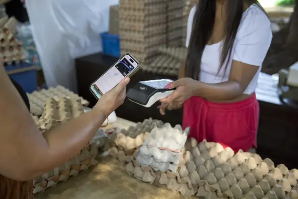 Apple dự kiến cho phép người dùng tự tạo thẻ trong ứng dụng Wallet trên iOS 27