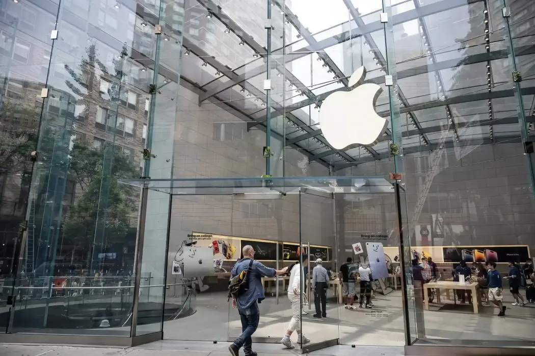 Apple lên kế hoạch phát triển robot và loa thông minh AI cho gia đình