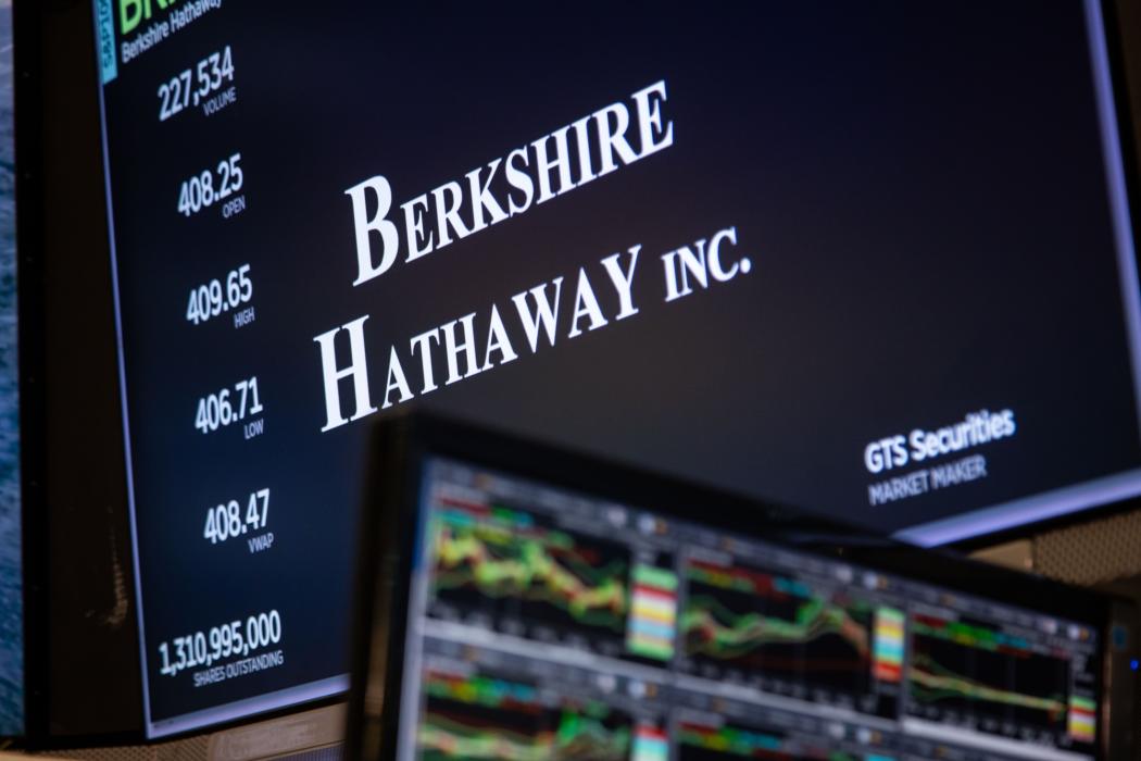 "Người kế thừa" Warren Buffett ở Berkshire duyệt gói đầu tư 19,8 tỉ USD