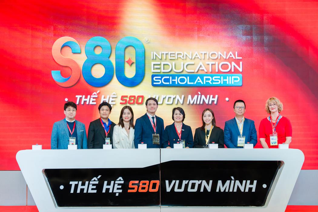 Học Bổng S80 chi 3 triệu USD hỗ trợ công dân Việt Nam học IELTS và Tiếng Anh Giao tiếp trực tuyến