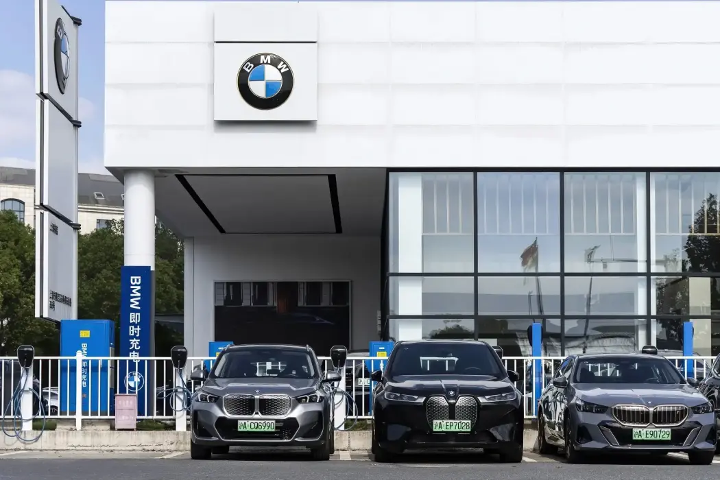 BMW chật vật giữ doanh số khi đánh mất thị phần vào tay BYD