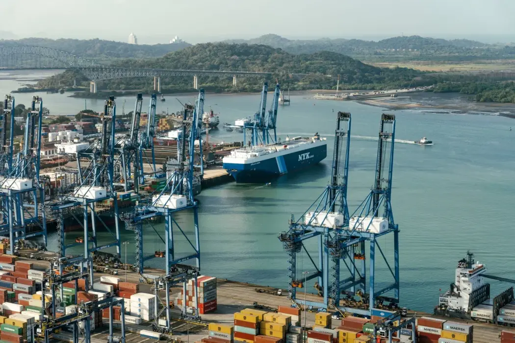 Không có 2 cảng ở Panama, CK Hutchison vẫn giữ nguyên giá 23 tỉ USD cho danh mục cảng biển