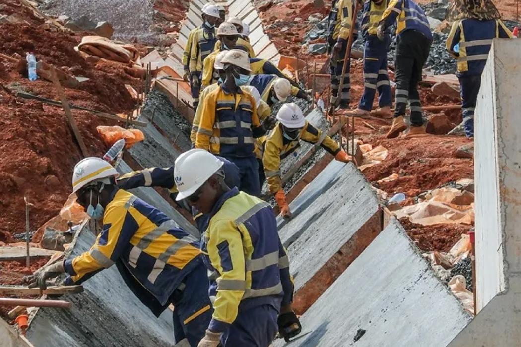 Mỏ sắt khổng lồ của Trung Quốc ở châu Phi có thể làm đảo lộn thị trường