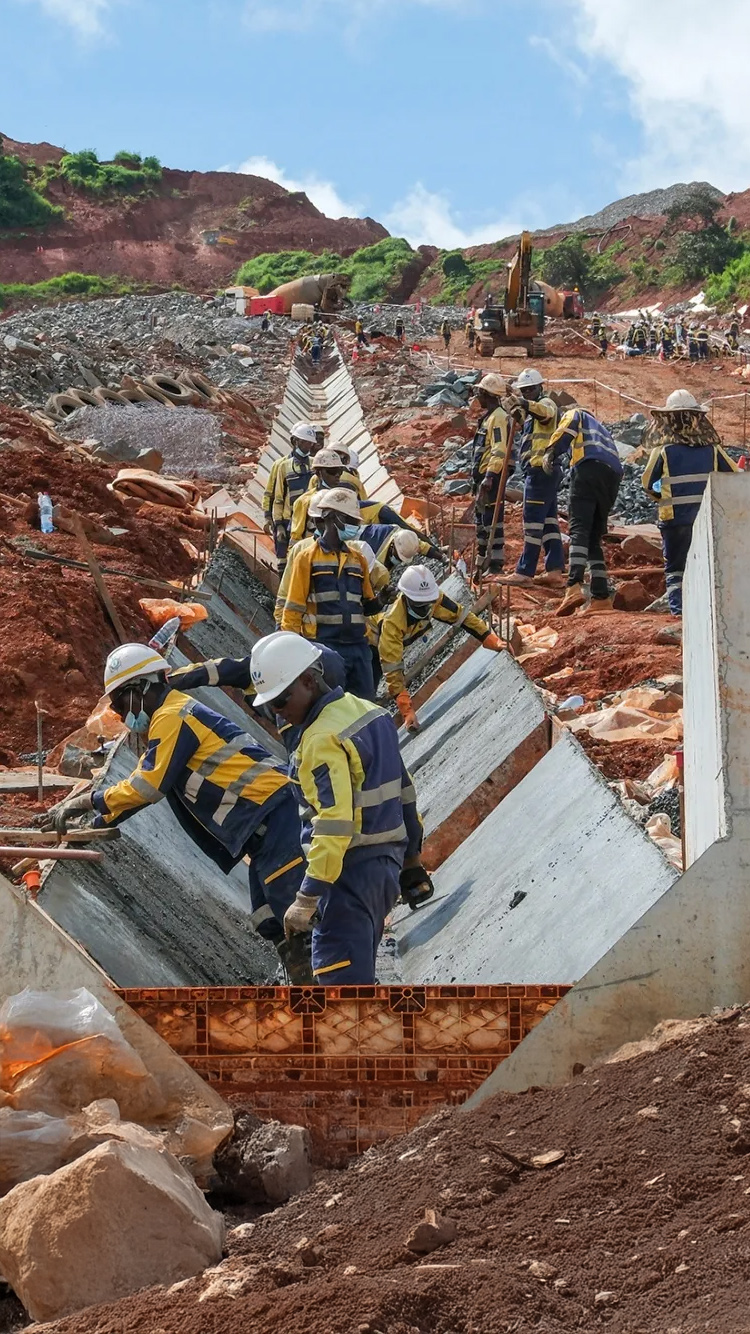 Mỏ sắt khổng lồ của Trung Quốc ở châu Phi có thể làm đảo lộn thị trường