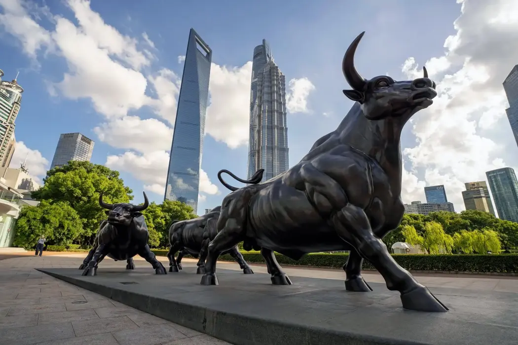 Goldman nâng dự báo chứng khoán Trung Quốc, Morgan Stanley cảnh báo thận trọng
