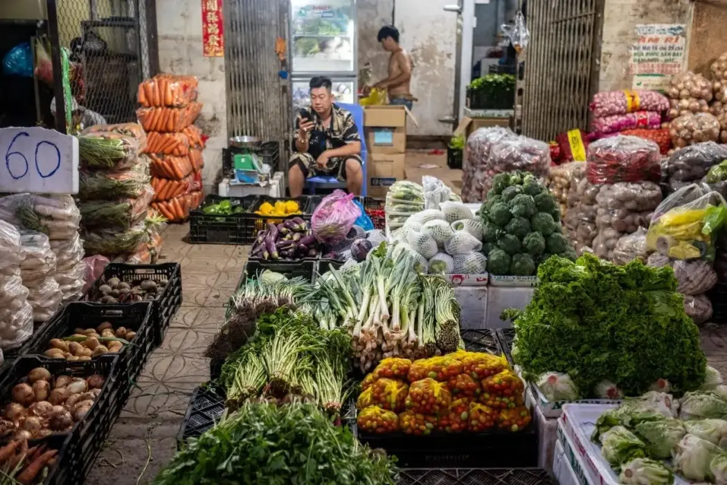 Niềm tin người tiêu dùng Việt Nam giảm quý thứ ba liên tiếp