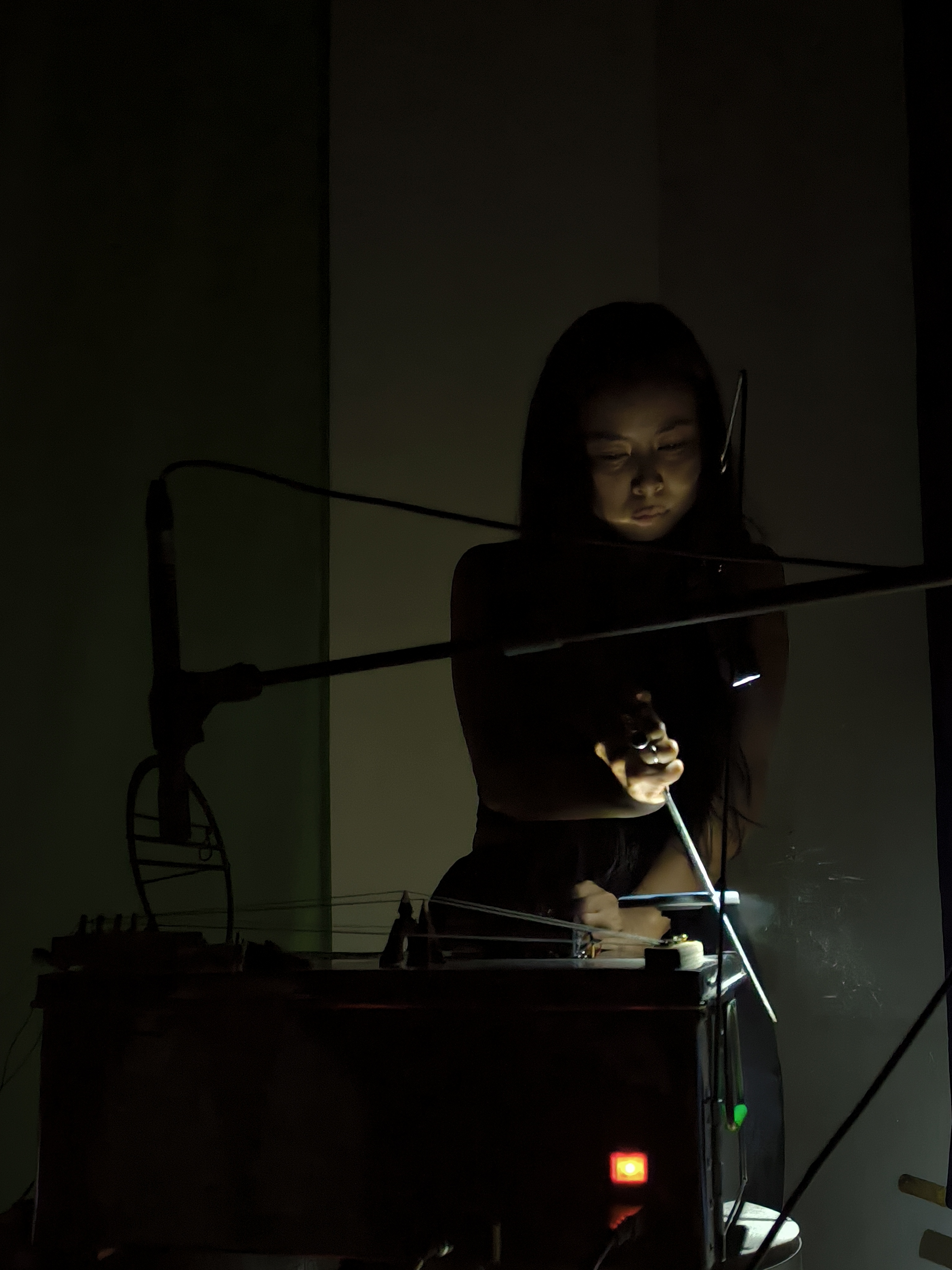 Copy%20of%20IMG_20250927_214852_photo%20by%20lehuongquynh%2C%20courtesy%20of%20the%20artists