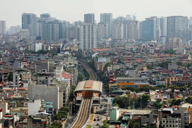 Kinh tế tăng trưởng nhờ đầu tư công, một yếu tố tạo lòng tin cho nhà đầu tư nước ngoài.
