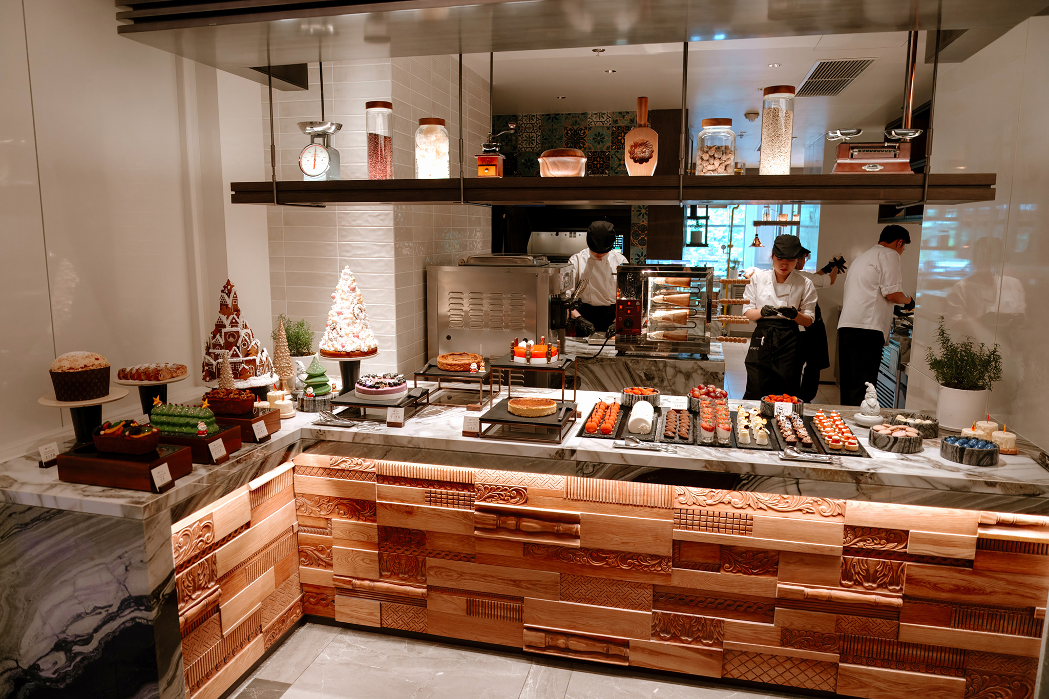 Dessert buffet station