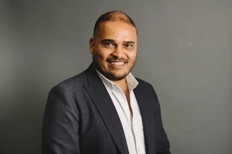 Dharmesh Maniya Nguồn: MQT