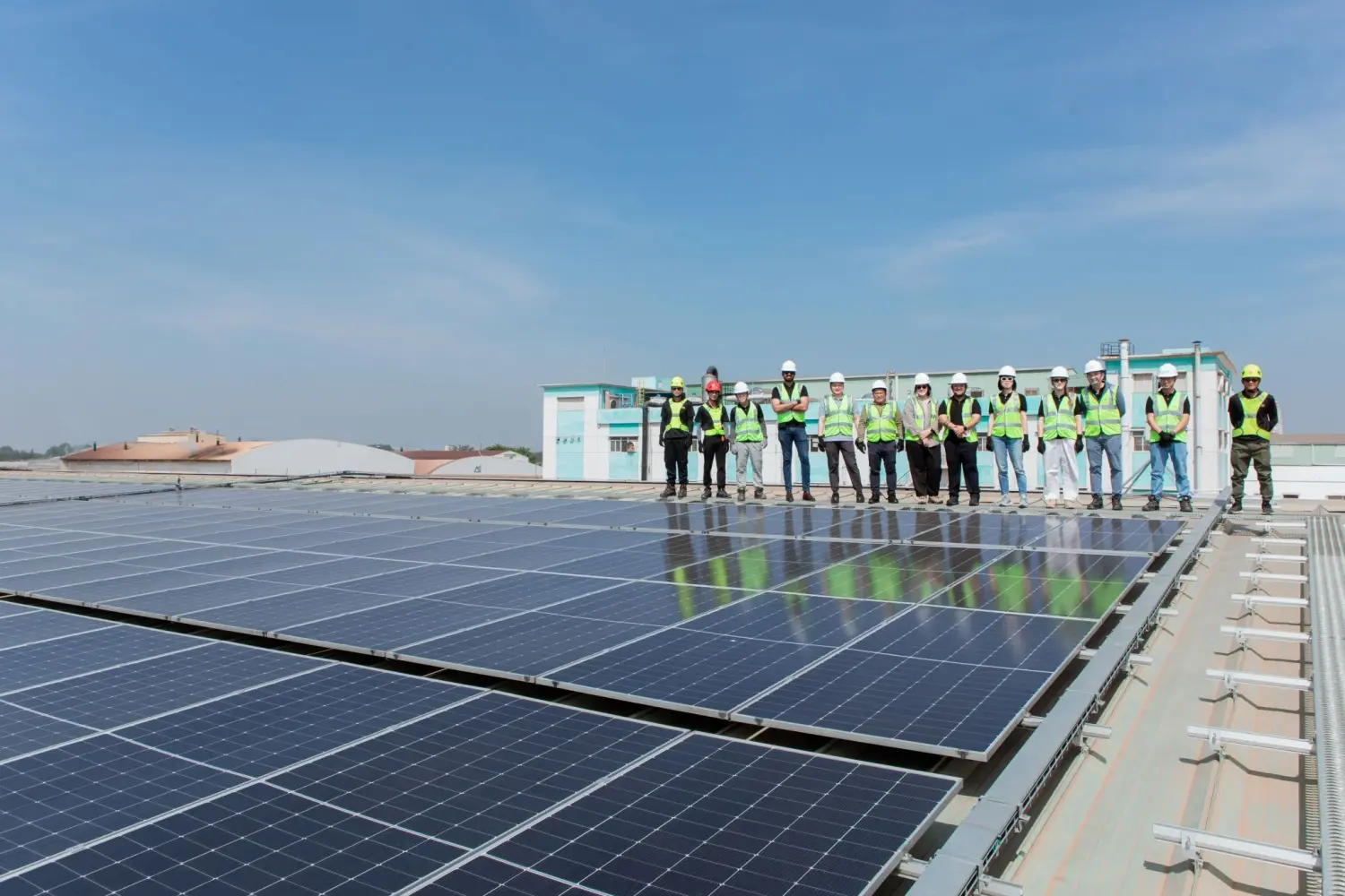 Verdant Energy phát hành trái phiếu xanh 792 tỉ đồng cho điện mặt trời áp mái tại Việt Nam