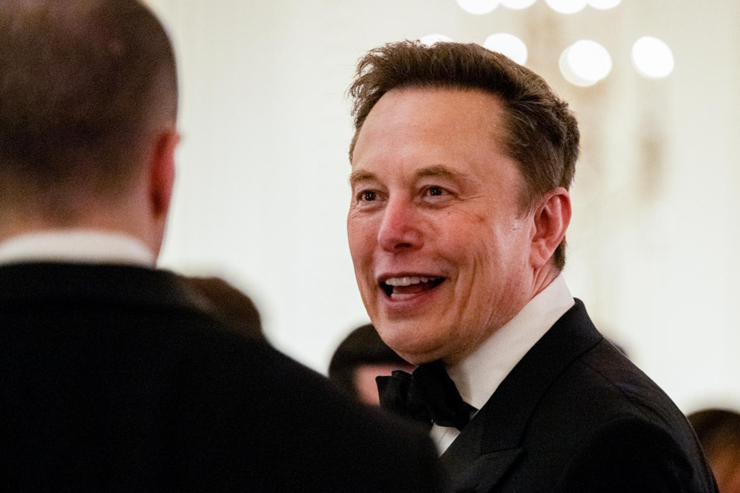 Elon Musk huy động 40 tỉ USD, thử thách cơn bùng nổ nợ AI