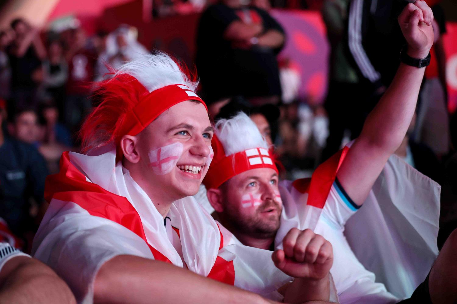 Anh 4-2 Croatia: Kane tỏa sáng, Tuchel vẫn đau đầu vì hàng thủ