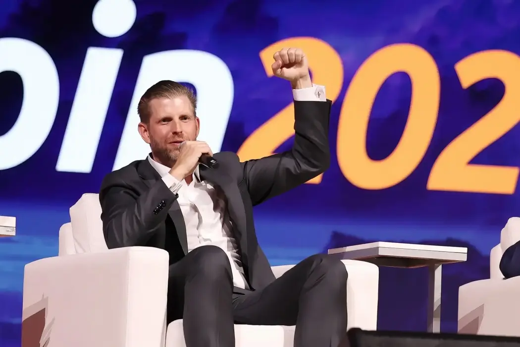 Eric Trump nắm cổ phần 548 triệu USD tại công ty Bitcoin mới niêm yết