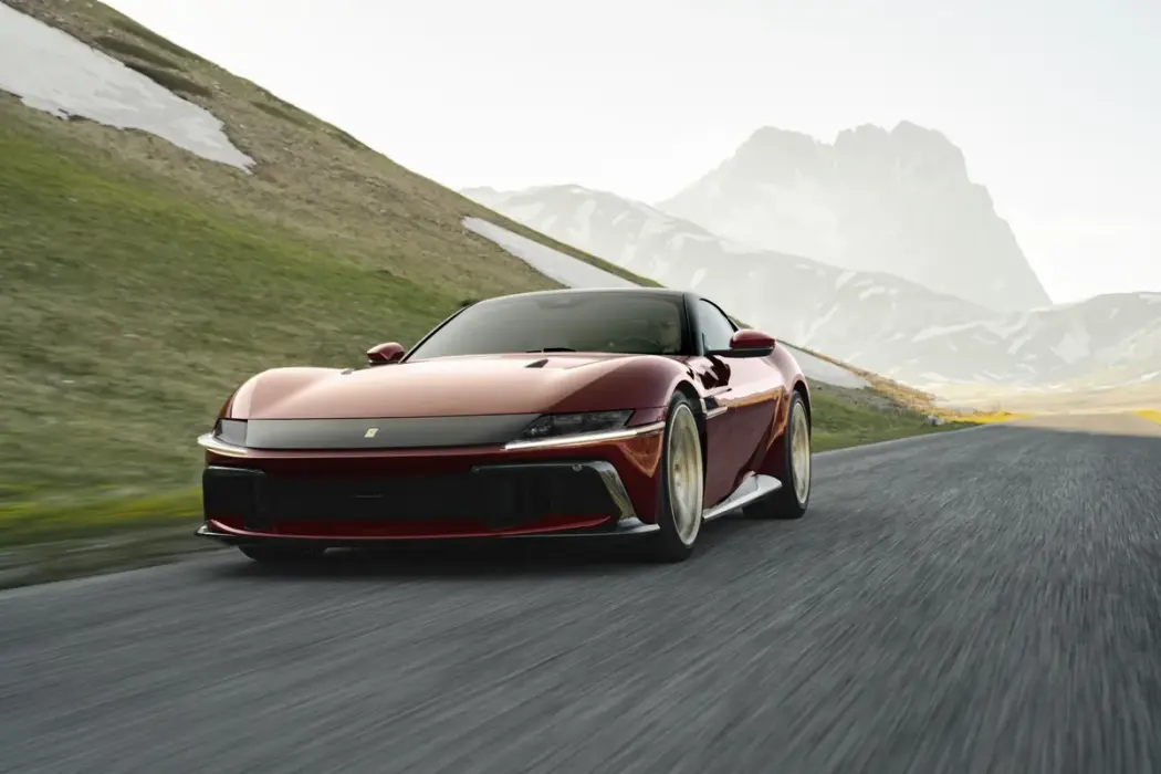 Ferrari nâng dự báo lợi nhuận nhờ các mẫu xe giới hạn và đắt tiền