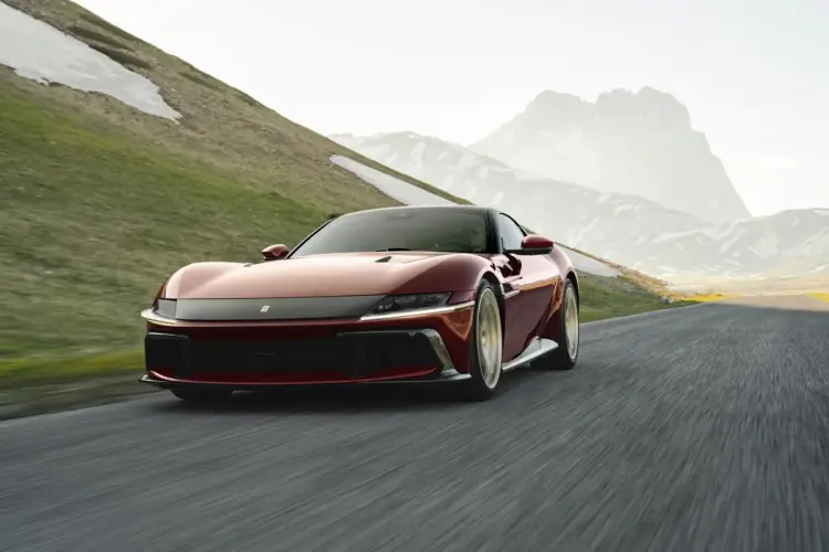 Ferrari 12Cilindri Manuale Nguồn: Ferrari Ảnh: Kai Grossmann