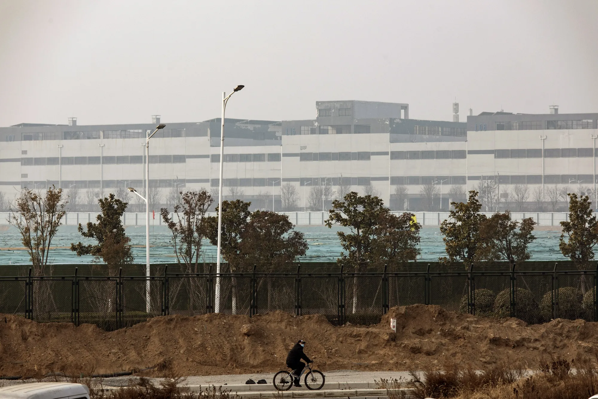 Foxconn’s Zhengzhou_Qilai Shen_Bloomberg