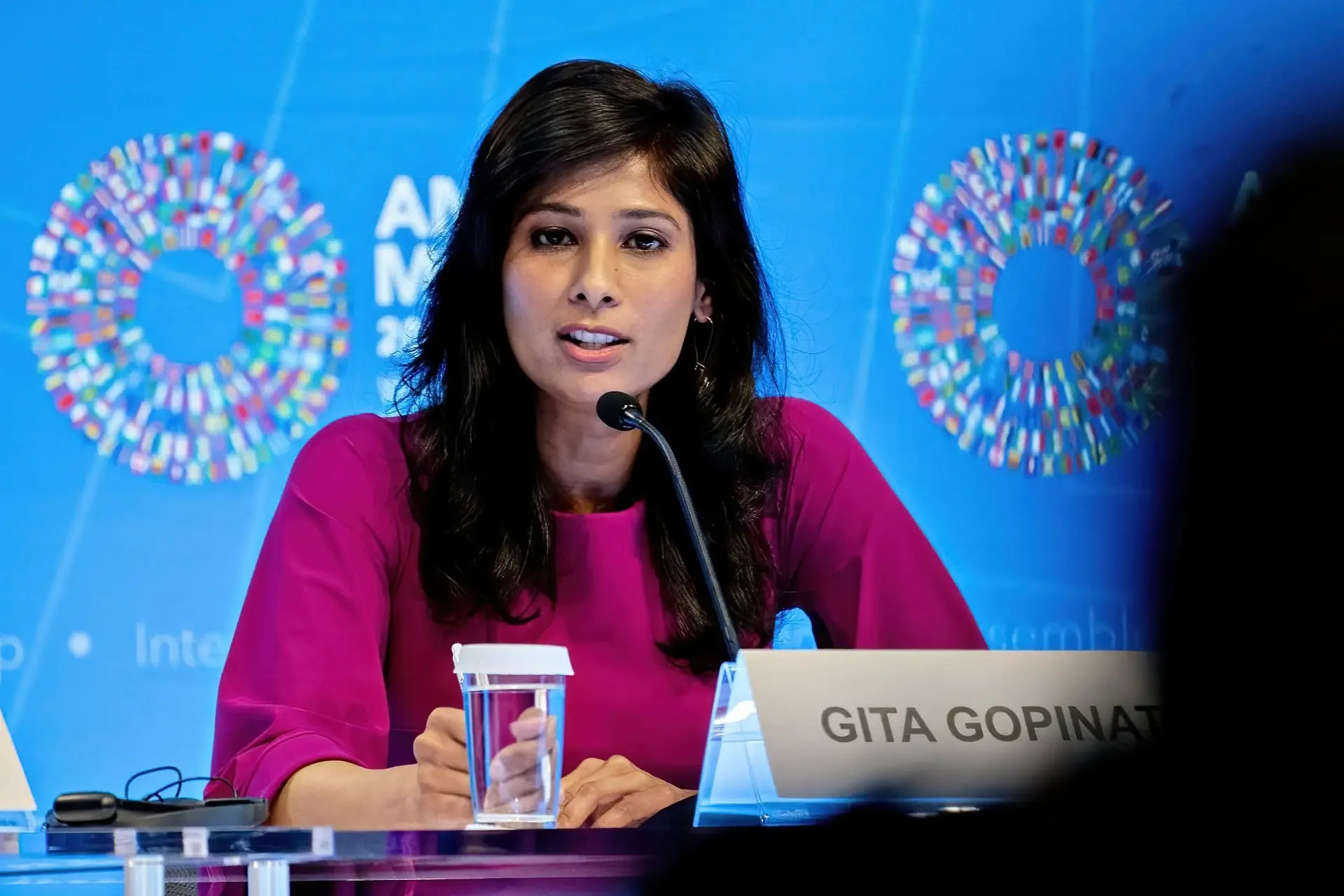 gita-gopinath.-hinh-anh-andrew-harrer