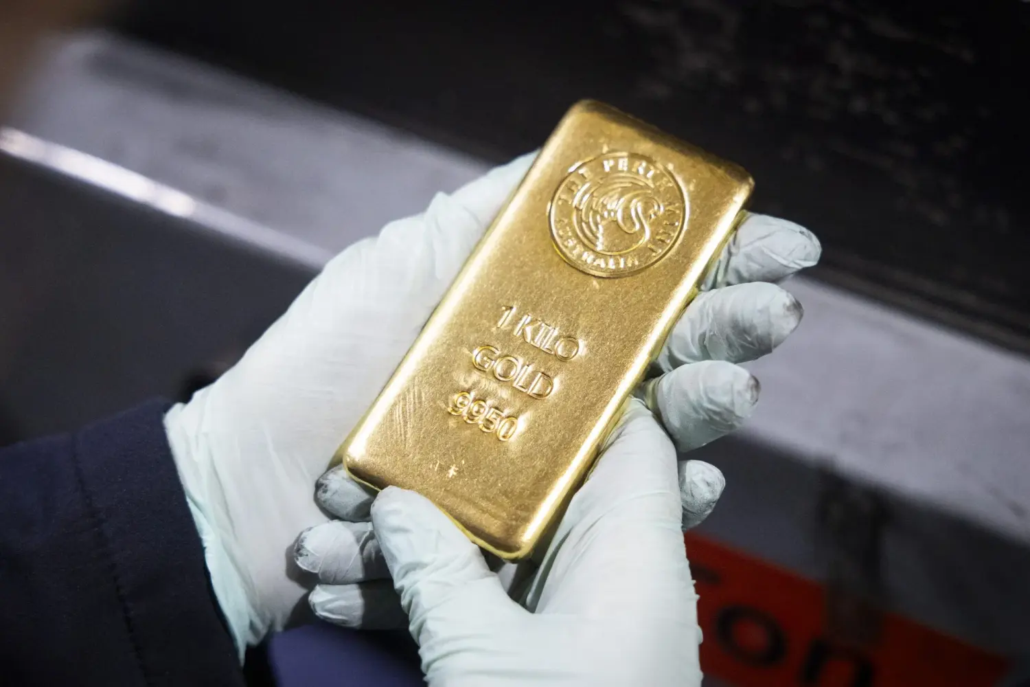 Kỳ vọng hòa bình Mỹ-Iran đẩy giá vàng SJC tăng 1,5 triệu đồng/lượng