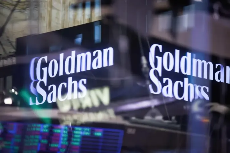 Quảng cáo của Goldman Sachs trên sàn New York Ảnh: Michael Nagle/Bloomberg