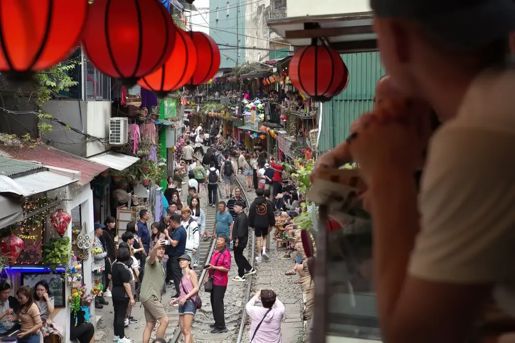 Hà Nội dịp Quốc khánh hút du khách hơn “lên rừng” và “xuống biển”