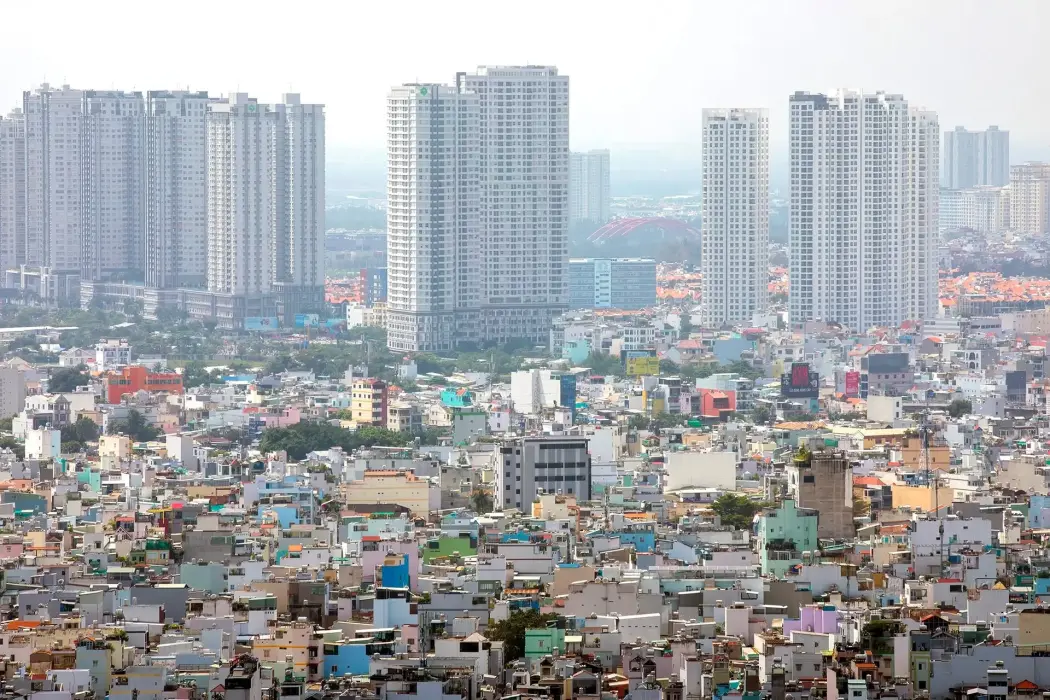 Các tổ chức quốc tế thận trọng dự báo tăng trưởng Việt Nam 2025