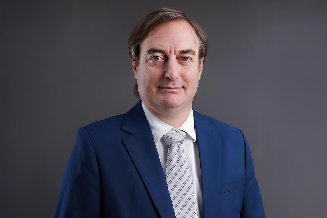 Hình Bruno Portrait 