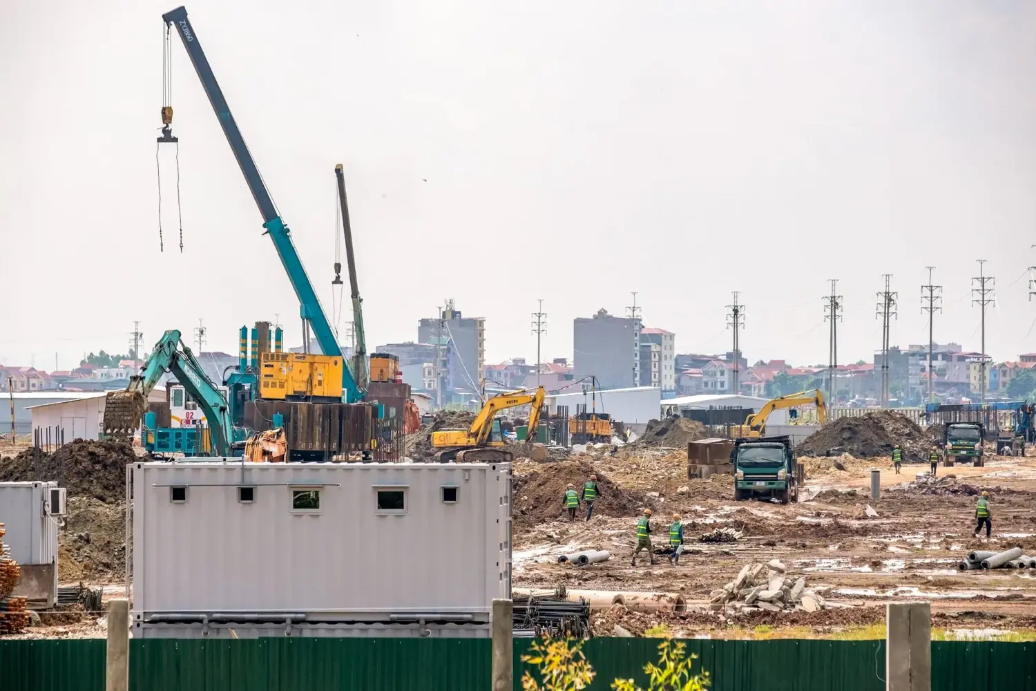Giải ngân vốn: Cả đầu tư công và FDI đều tăng