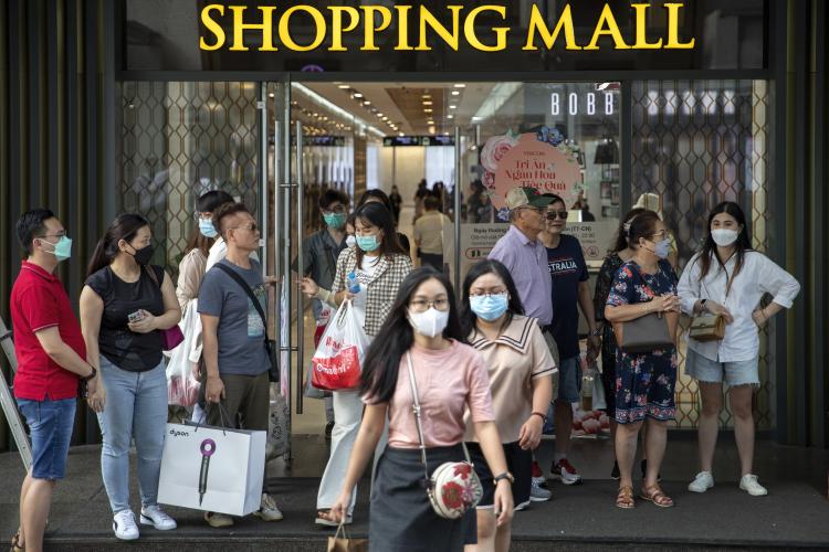 Việt Nam dẫn đầu châu Á về chỉ số sức khoẻ tài chính. Hình ảnh: Maika Elan