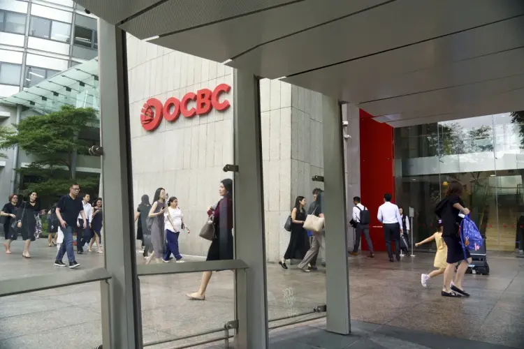Trụ sở OCBC tại Singapore. Hình ảnh: Ore Huiying/Bloomberg